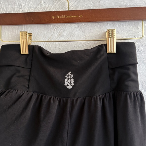 Free people movement Tempo Light as Air Run Shorts - Picture 5 of 7